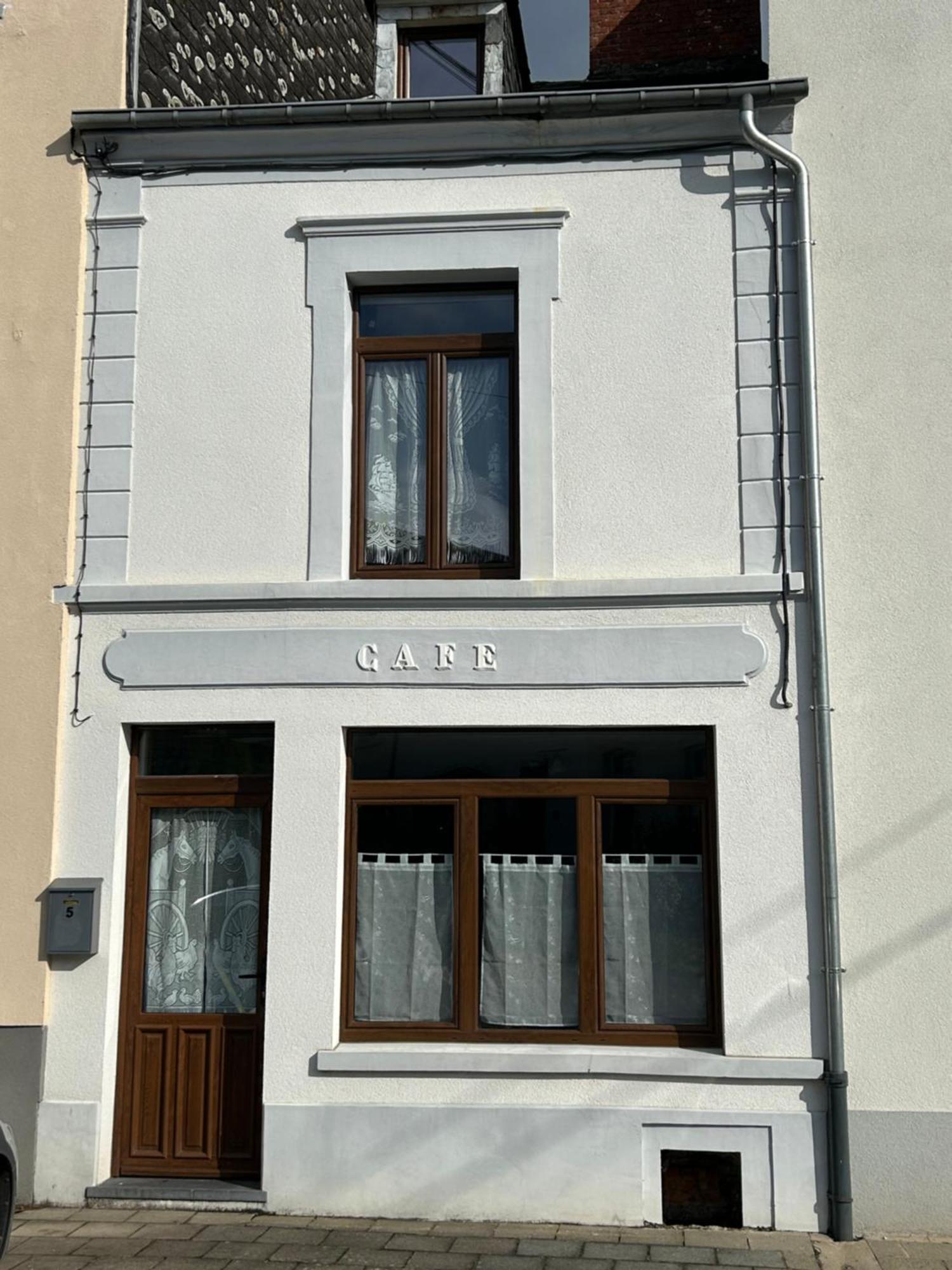 Villa Café du Pêcheurs Bouillon Exterior foto